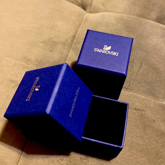 Two Swarovski Ring boxes Brand New - Picture 3 of 3